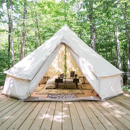 Отель Grotto Getaway Miller Lake Экстерьер фото