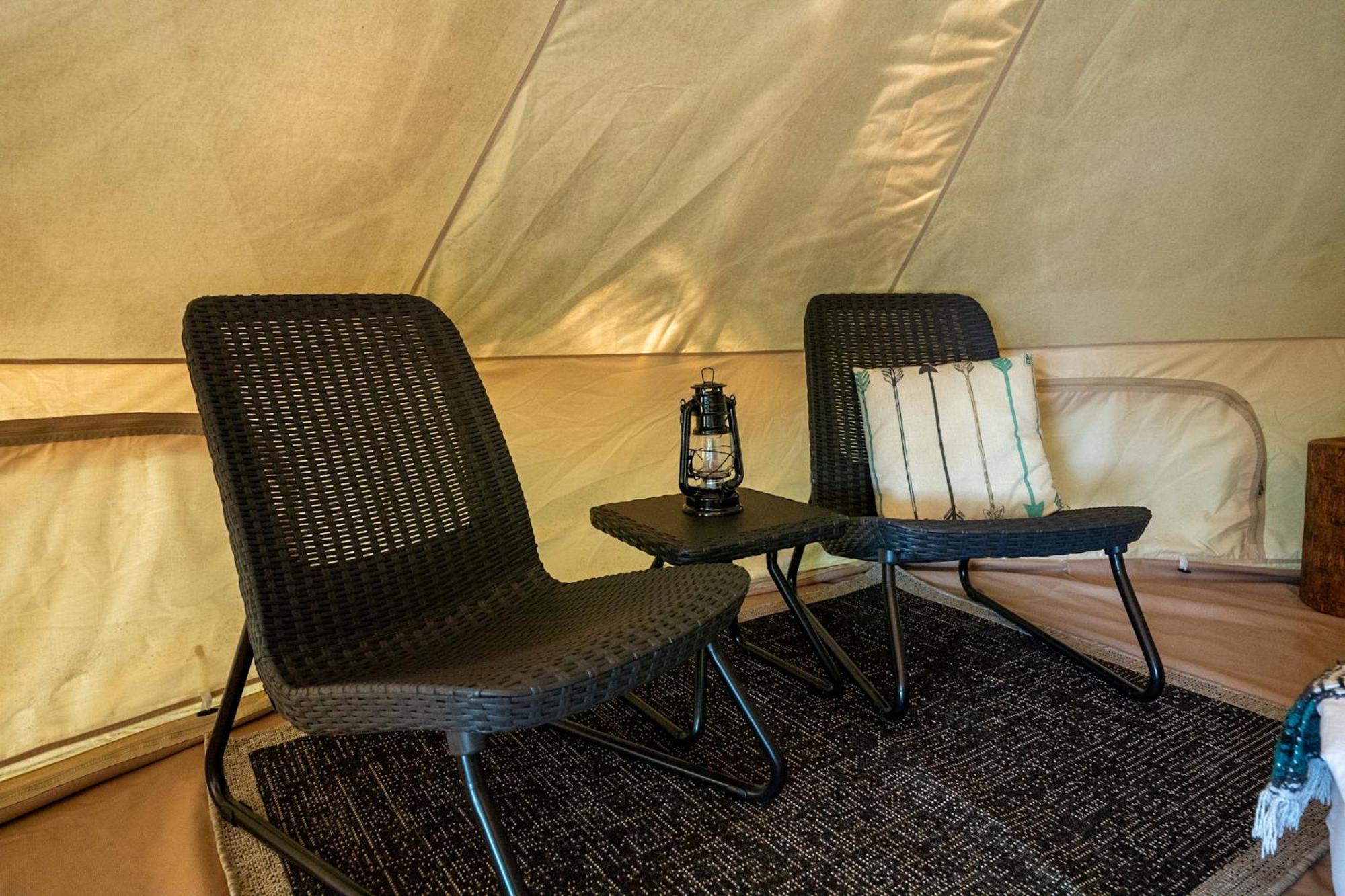 Отель Grotto Getaway Miller Lake Экстерьер фото