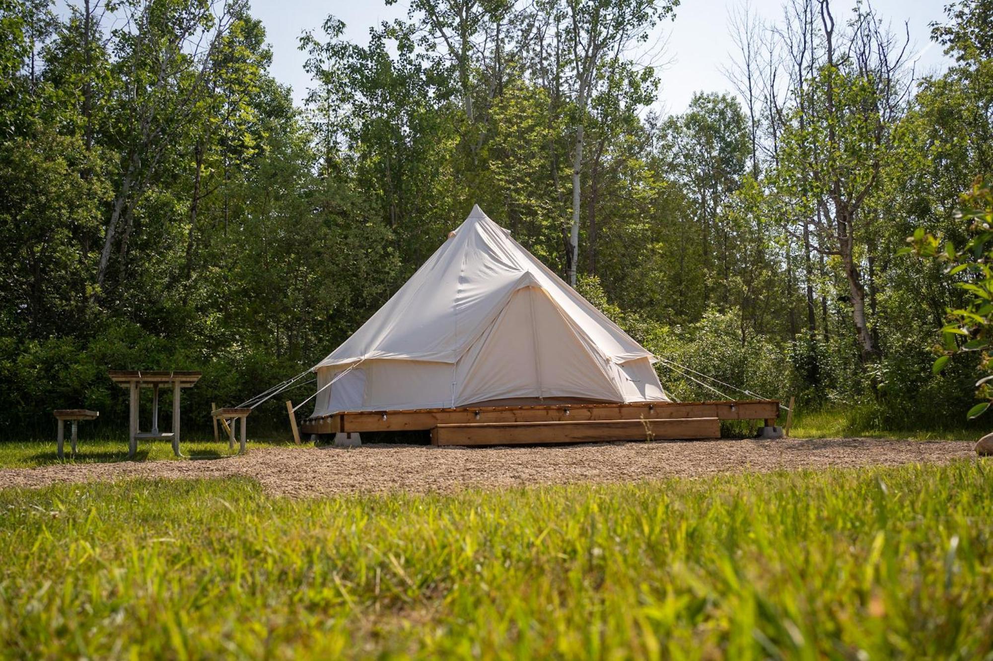 Отель Grotto Getaway Miller Lake Экстерьер фото