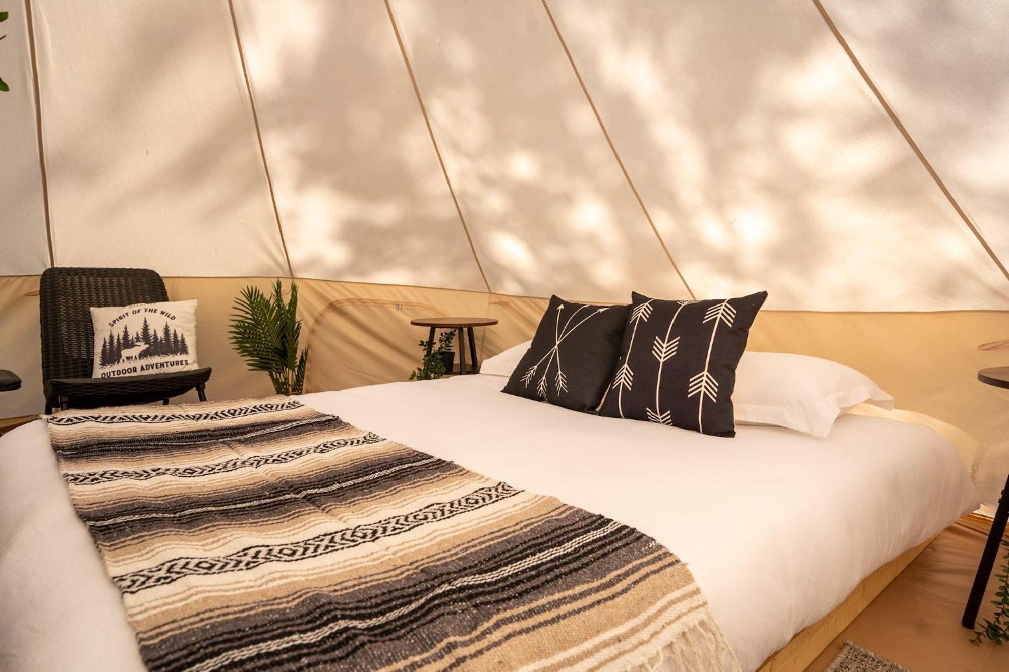 Отель Grotto Getaway Miller Lake Экстерьер фото